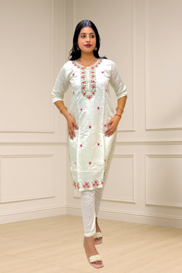 Reyon Handwork Suit